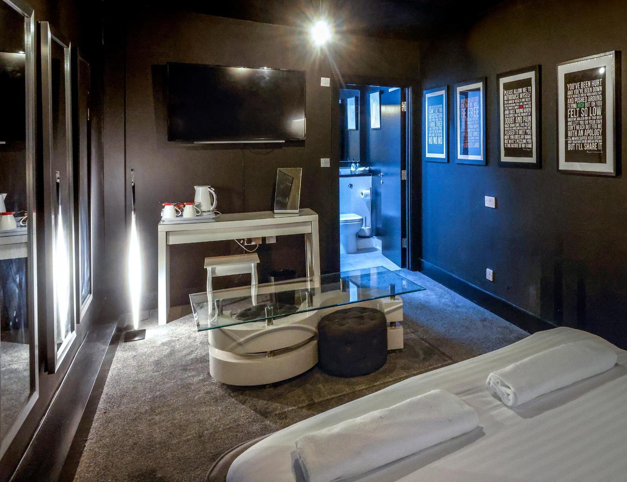 The Sea Lounge
